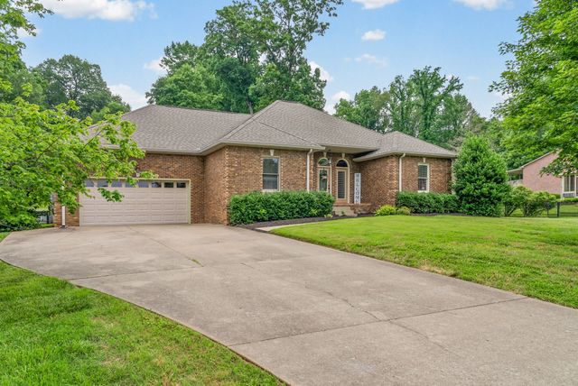 455 Stonemeadow Rd, Clarksville, TN 37043