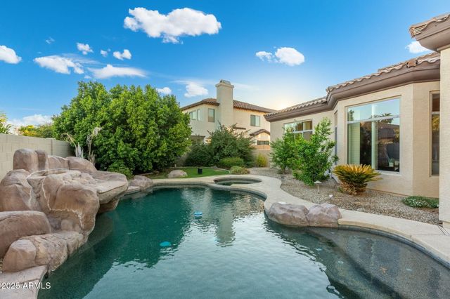 795 W VERBENA Lane, Litchfield Park, AZ 85340