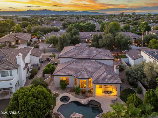 795 W VERBENA Lane, Litchfield Park, AZ 85340