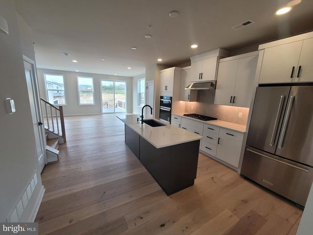 357 ASPEN WAY, King Of Prussia, PA 19406