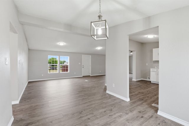 8621 Meadow Way Lane, Alvarado, TX 76009
