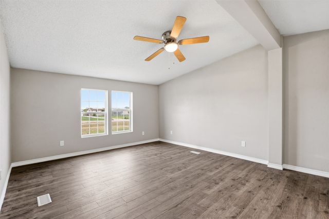 8621 Meadow Way Lane, Alvarado, TX 76009