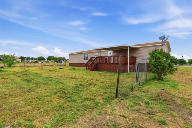8621 Meadow Way Lane, Alvarado, TX 76009