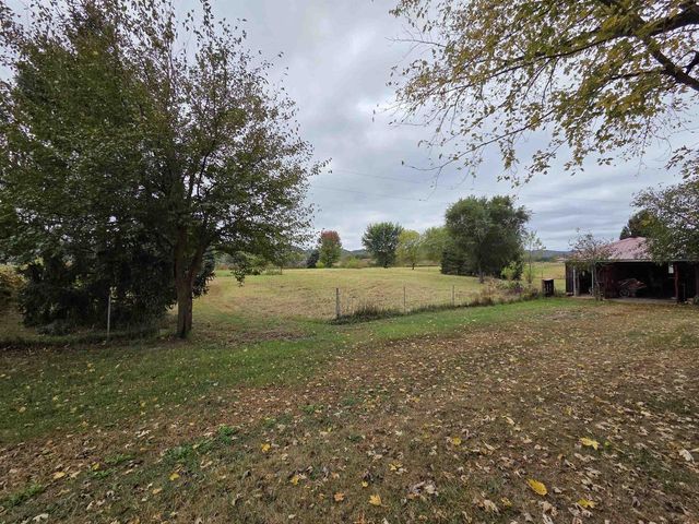 7610 N Prairie Road, Muscoda, WI 53573