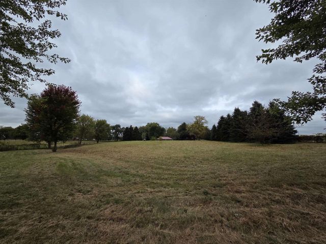 7610 N Prairie Road, Muscoda, WI 53573