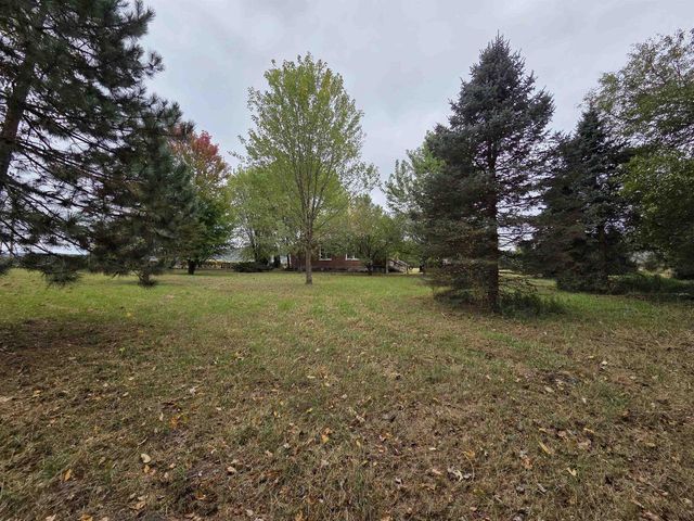 7610 N Prairie Road, Muscoda, WI 53573