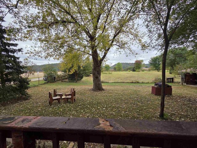 7610 N Prairie Road, Muscoda, WI 53573