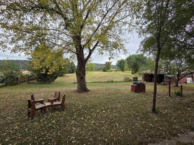 7610 N Prairie Road, Muscoda, WI 53573