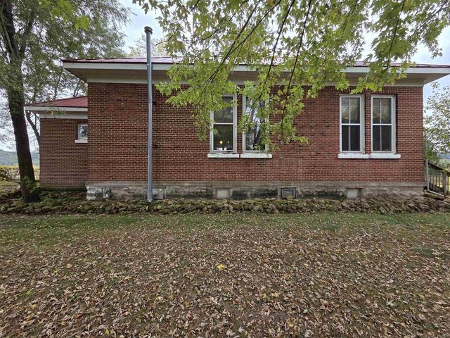 7610 N Prairie Road, Muscoda, WI 53573