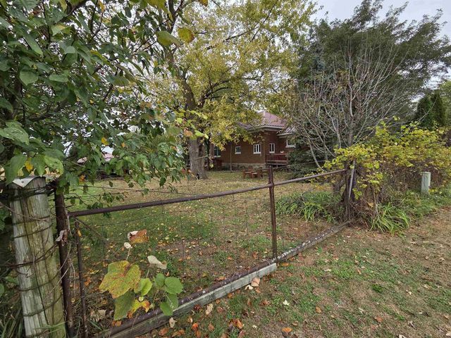 7610 N Prairie Road, Muscoda, WI 53573