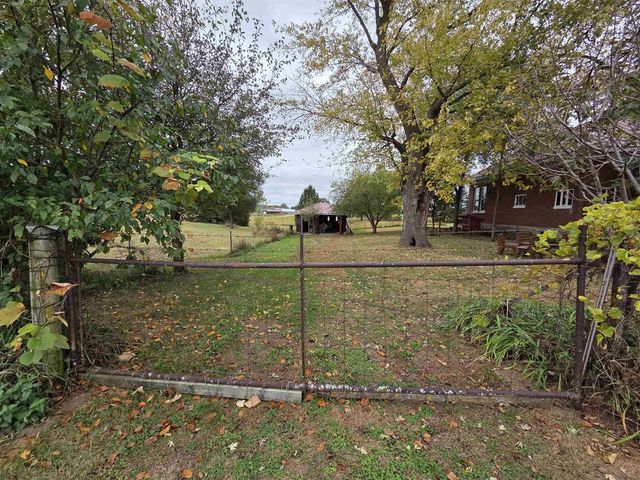 7610 N Prairie Road, Muscoda, WI 53573