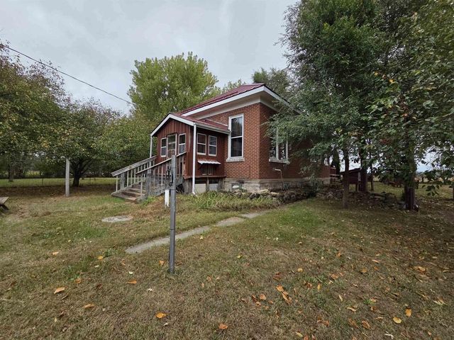 7610 N Prairie Road, Muscoda, WI 53573