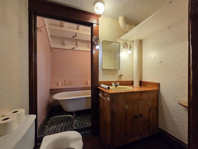 7610 N Prairie Road, Muscoda, WI 53573