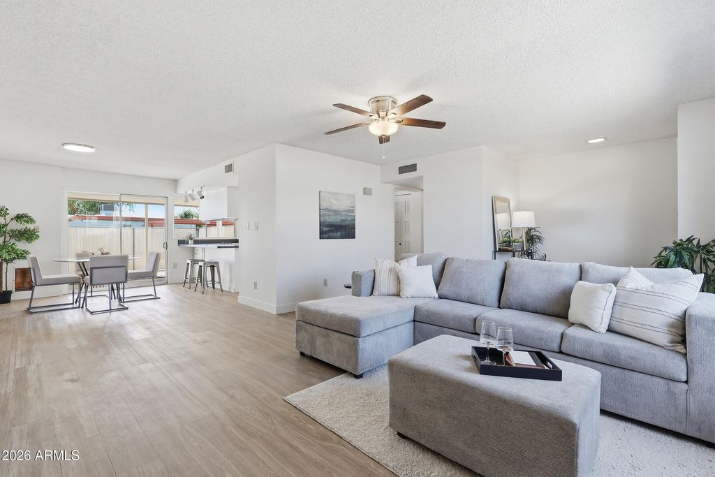 4713 W NORTHERN Avenue, Glendale, AZ 85301 — photo 3
