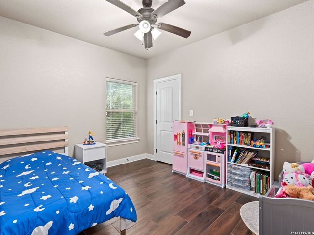 215 County Road 3829, San Antonio, TX 78253