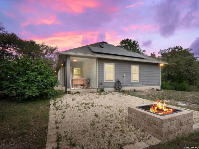 215 County Road 3829, San Antonio, TX 78253