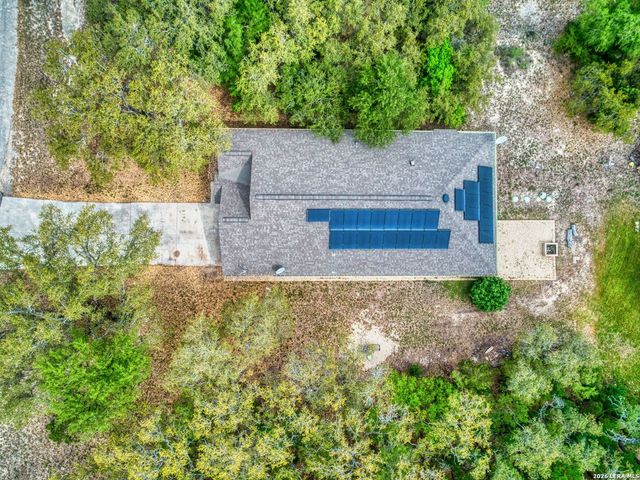 215 County Road 3829, San Antonio, TX 78253