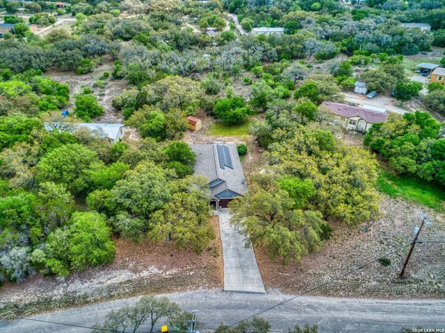 215 County Road 3829, San Antonio, TX 78253