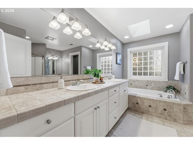 11455 Sw GALLO Ave, Portland, OR 97223