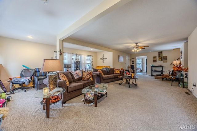 588 Locust Street, Lebanon, MO 65536