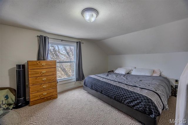 588 Locust Street, Lebanon, MO 65536