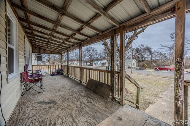 588 Locust Street, Lebanon, MO 65536