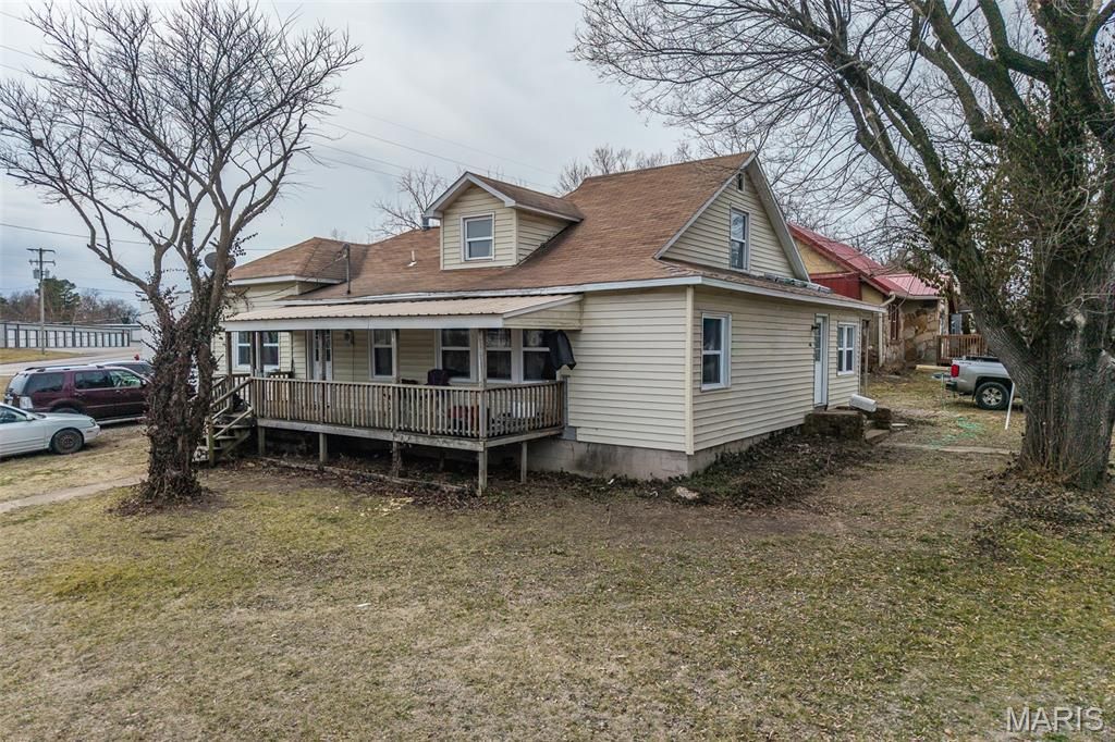 588 Locust Street, Lebanon, MO 65536