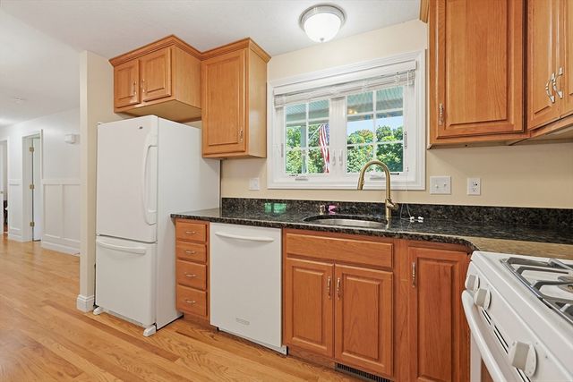 8 Maple Street, Southborough, MA 01745