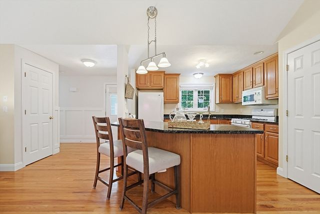 8 Maple Street, Southborough, MA 01745