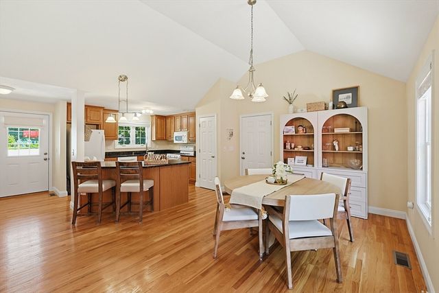 8 Maple Street, Southborough, MA 01745