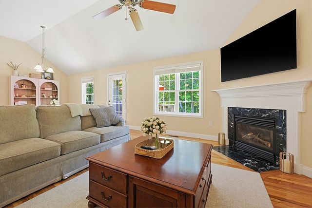 8 Maple Street, Southborough, MA 01745