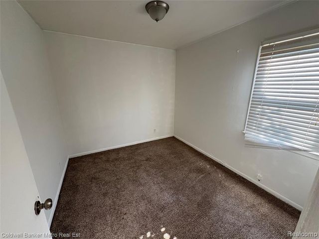 605 Nebraska Avenue, Pontiac, MI 48341