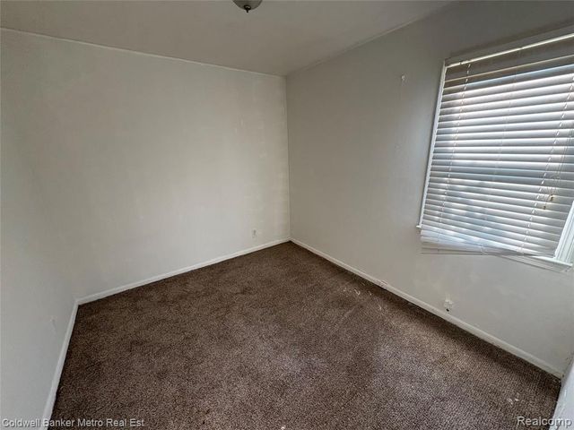 605 Nebraska Avenue, Pontiac, MI 48341