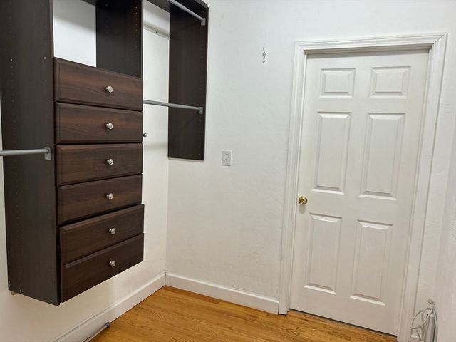 42 Ernest Ave, Worcester, MA 01604