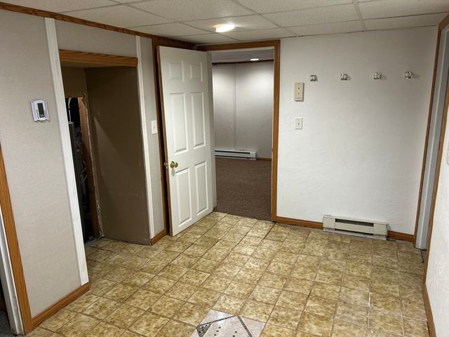 42 Ernest Ave, Worcester, MA 01604