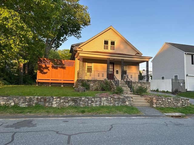 42 Ernest Ave, Worcester, MA 01604