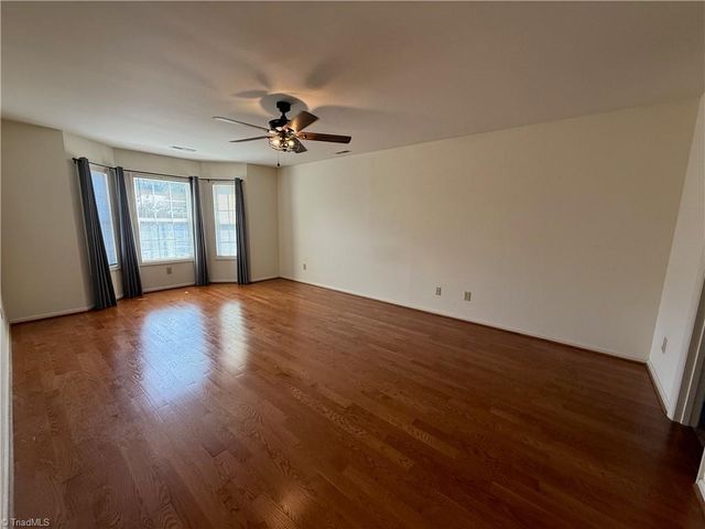 2017 Pembrooke Forest Drive, Winston-salem, NC 27106