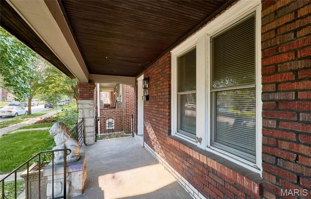 3678 Liermann Avenue, St Louis, MO 63116