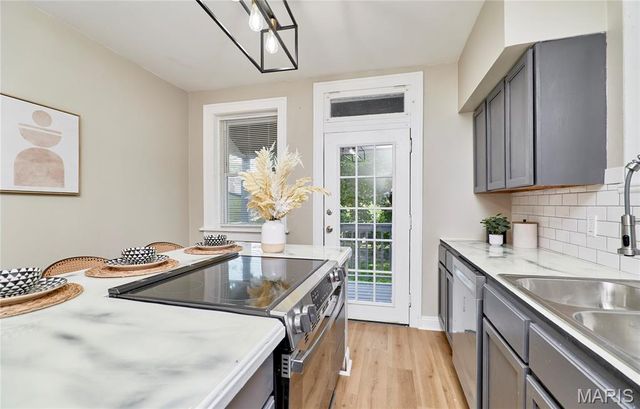 3678 Liermann Avenue, St Louis, MO 63116