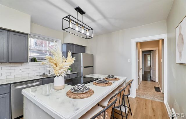 3678 Liermann Avenue, St Louis, MO 63116