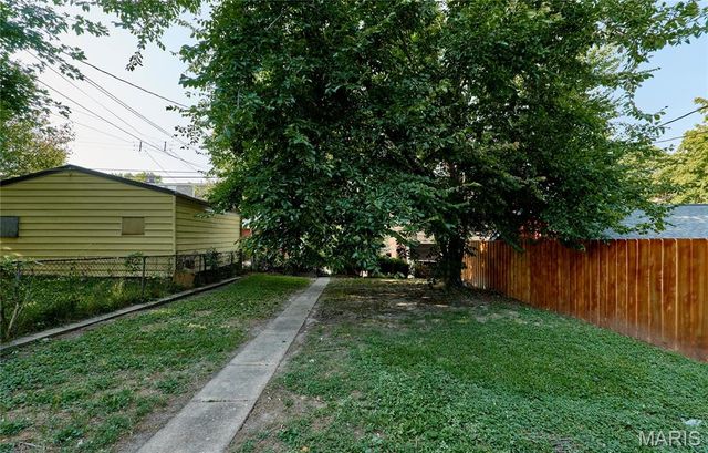 3678 Liermann Avenue, St Louis, MO 63116