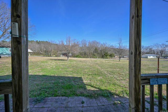 201 Church Ave, Mena, AR 71953