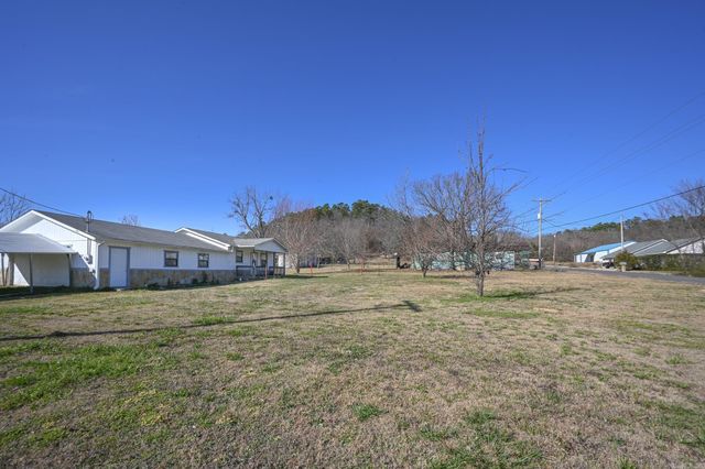 201 Church Ave, Mena, AR 71953