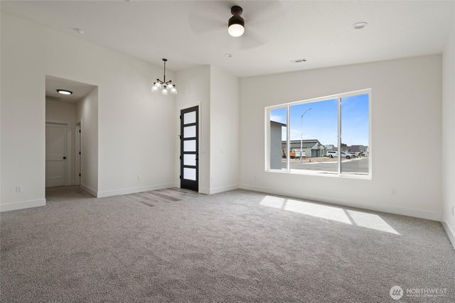 1239 E Mt Hood Street, Othello, WA 99344