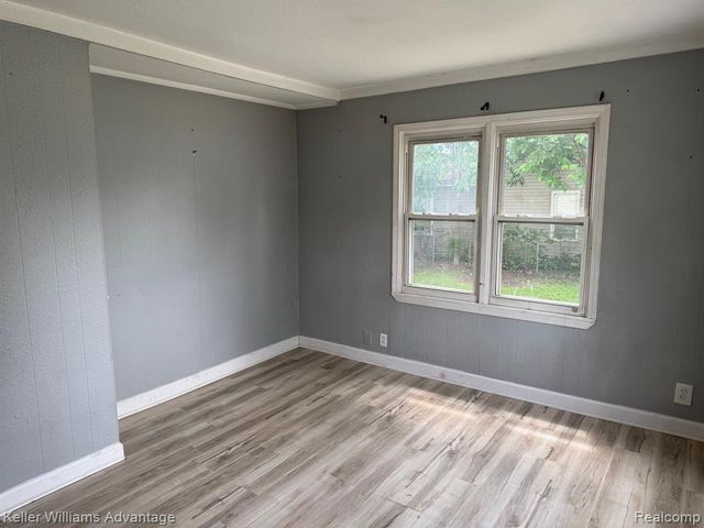 25858 Leach Street, Roseville, MI 48066