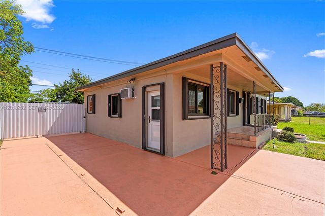 3155 NW 81st Ter, Miami, FL 33147