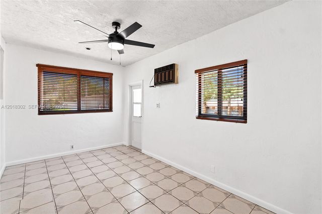 3155 NW 81st Ter, Miami, FL 33147