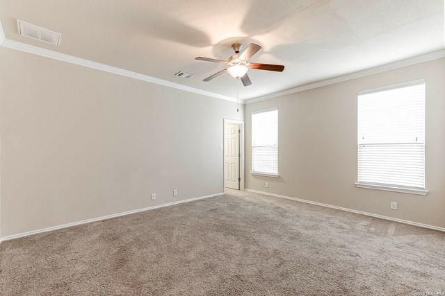 8715 DOVE OAK LN, San Antonio, TX 78254