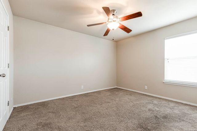 8715 DOVE OAK LN, San Antonio, TX 78254