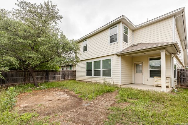 8715 DOVE OAK LN, San Antonio, TX 78254